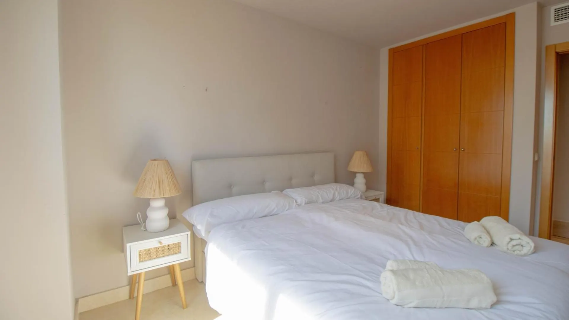 Apartment Beachfront Oasis Malaga
