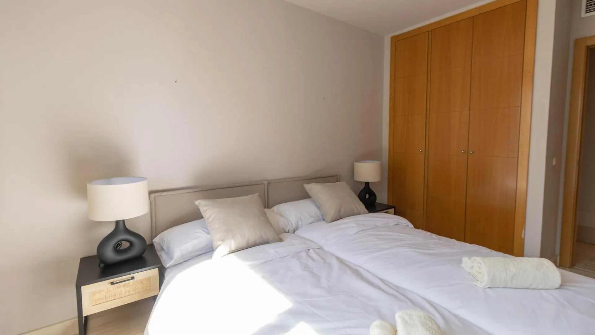 Apartment Beachfront Oasis Malaga